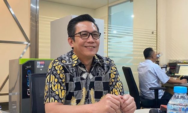 Jeffrey Hendrik Di Tunjuk Jadi Dirut BEI Sementara