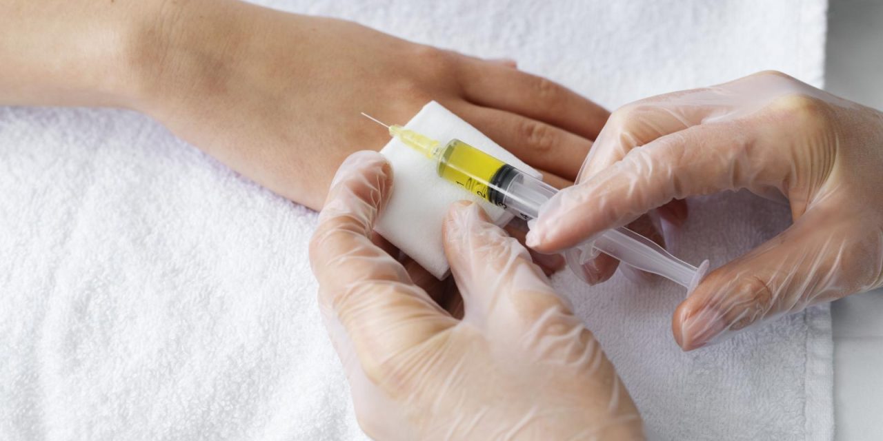 Perbedaan Infus Vitamin, Cairan, Dan Obat: Panduan Lengkap