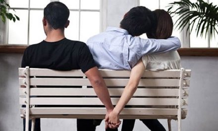 Selingkuh: Penyebab Dan Dampaknya Pada Hubungan