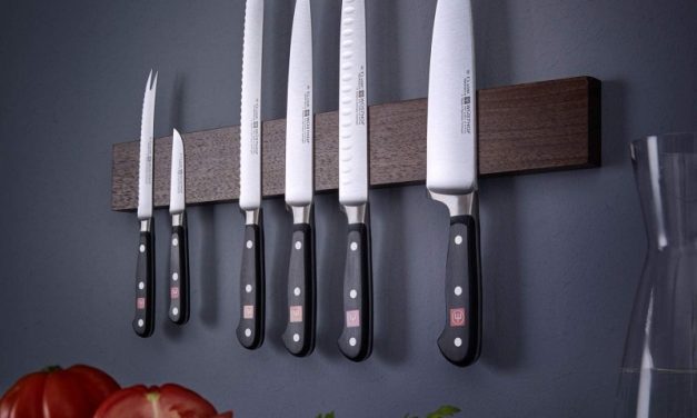 Pisau Dapur VS Pisau Serbaguna: Mana Yang Lebih Praktis?