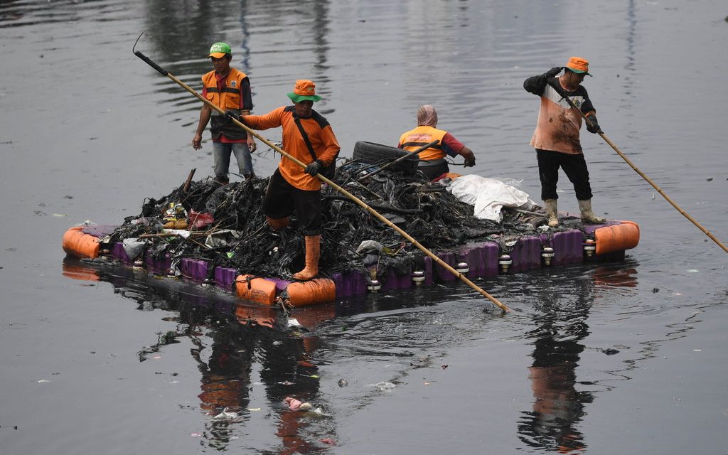 Upaya Penyelamatan Sungai Jakarta Dari Status Darurat Ekologi