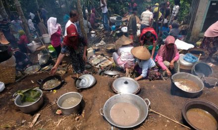 Budaya Gotong Royong Sebagai Identitas Masyarakat Indonesia
