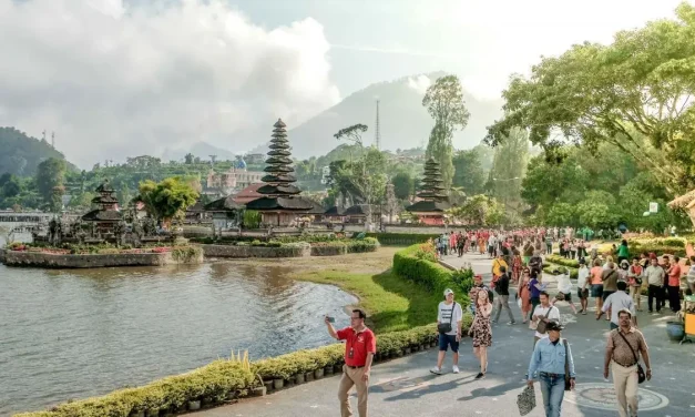 Potensi Pariwisata Indonesia Terus Berkembang Di Era Modern