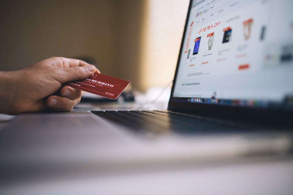 Belanja Online Makin Praktis: Perlu Diperhatikan Sebelum Membeli