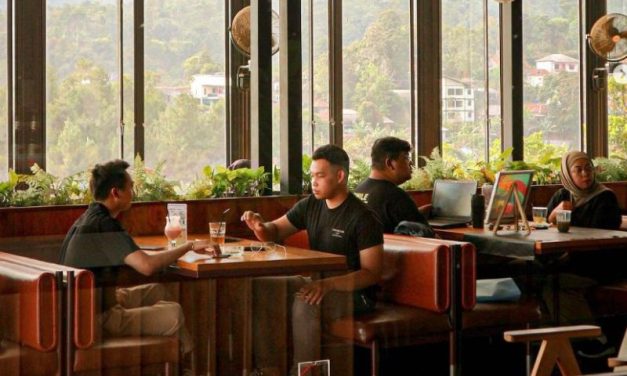 Coffee Shop: Tempat Ngopi Kini Menjadi Ruang Untuk WFA?
