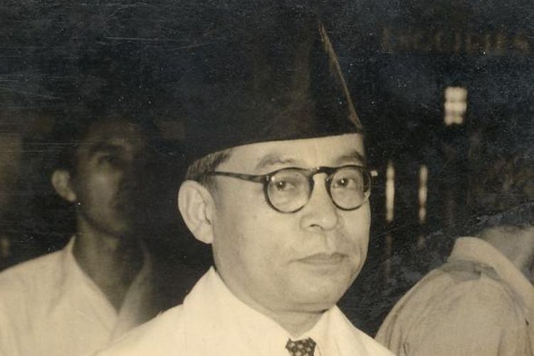 Bung Hatta: Pemikiran, Perjuangan, Dan Kontribusi Bagi Bangsa